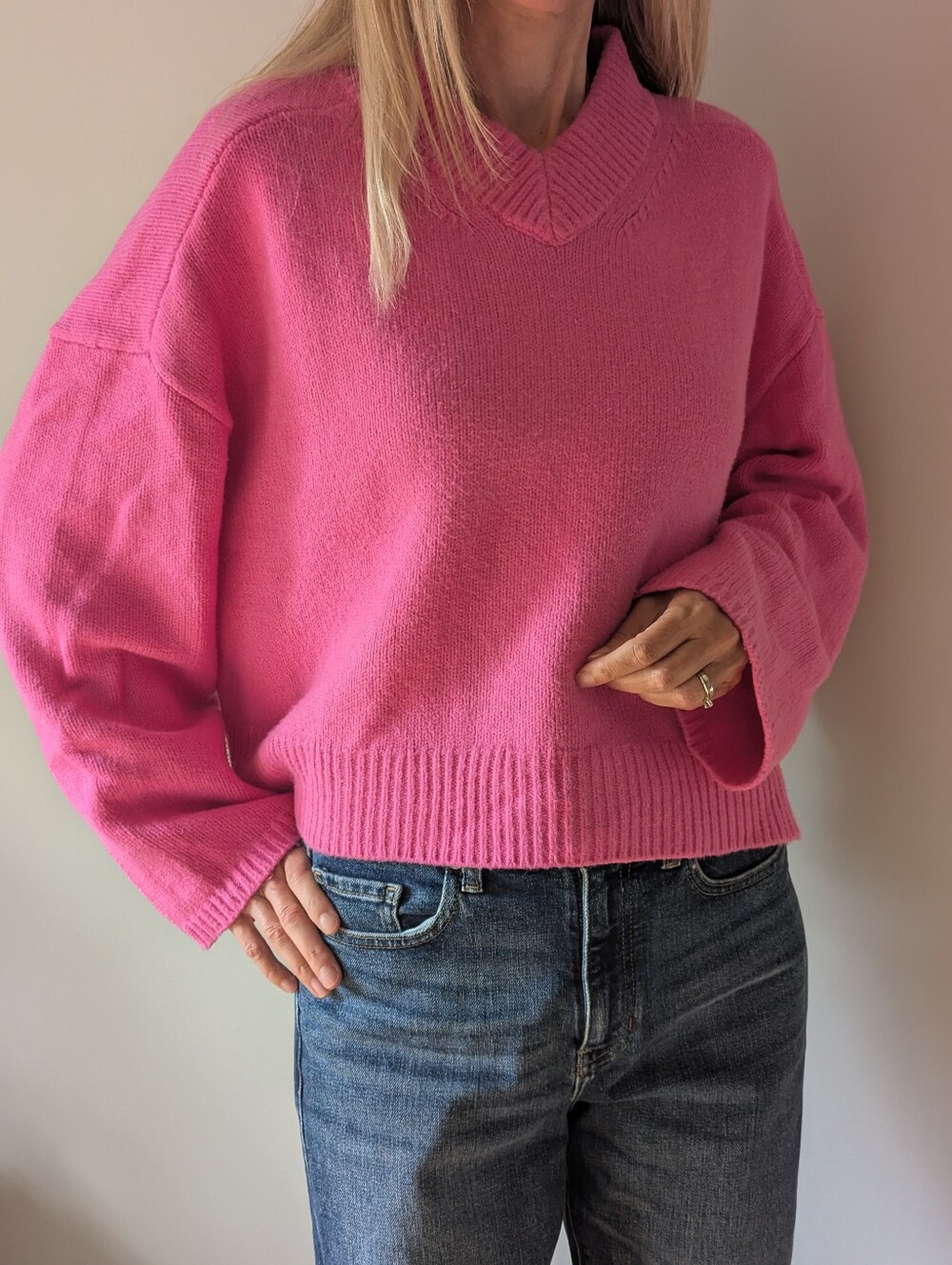 GAP Women's V-Neck Boxy Sweater - Bright Pink - Picture 4 of 6